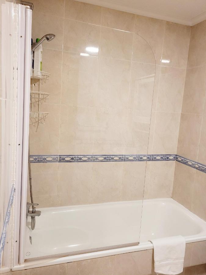Piso Con Garaje En La Entrada Del Camino Portugues Apartment Santiago de Compostela Ngoại thất bức ảnh